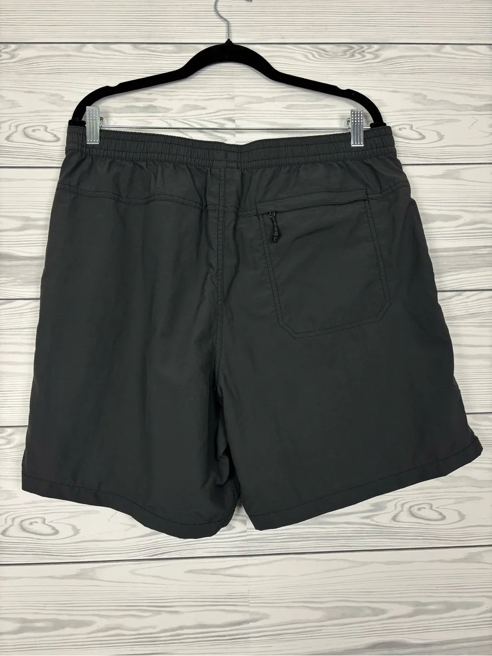 The North Face men’s pull on adventure shorts size large hiking outdoor